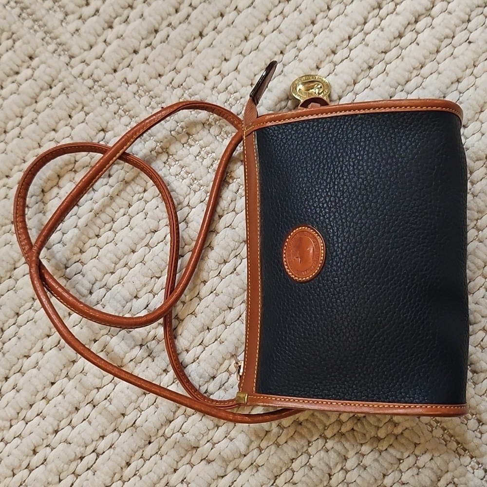 Vintage Dooney & Bourke Small Zip Top